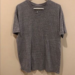 Men’s XL V-Neck Shirt